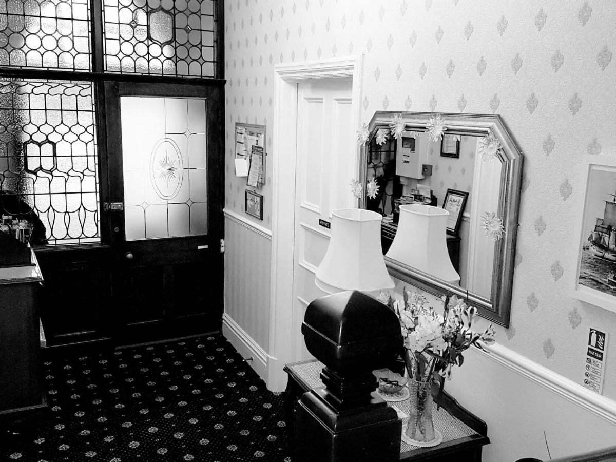 Crescent Lodge Guest House Whitby Esterno foto